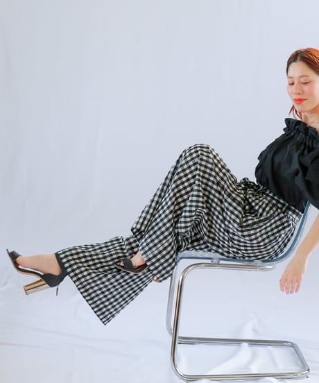 ＜In essence by Akiko Yamamoto.＞ソフトタックワイドパンツ