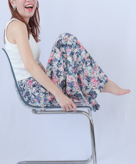 ＜In essence by Akiko Yamamoto.＞ソフトタックワイドパンツ