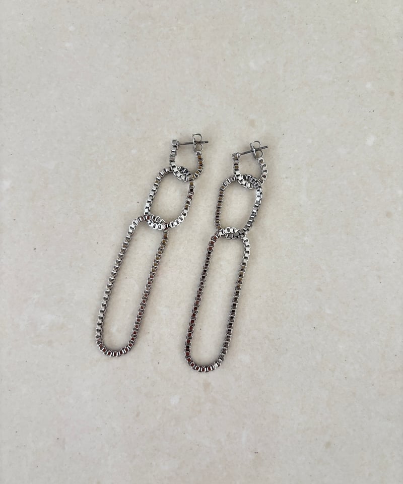 3連チェーンピアス・イヤリング | R World Online SHOP