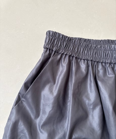 レザーライクカーブパンツ