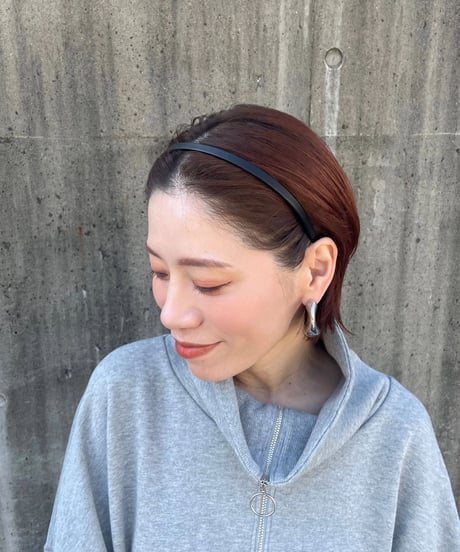 フェイクレザーカチューシャ