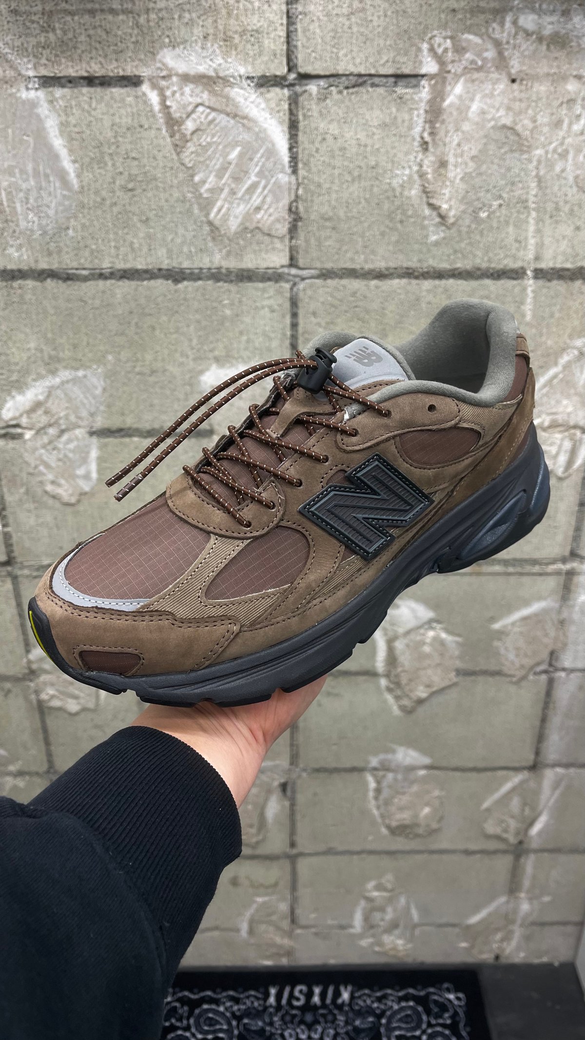 REFLECTIVE BUNGEE ROPELACE (BROWN) | KIXSIX SAT