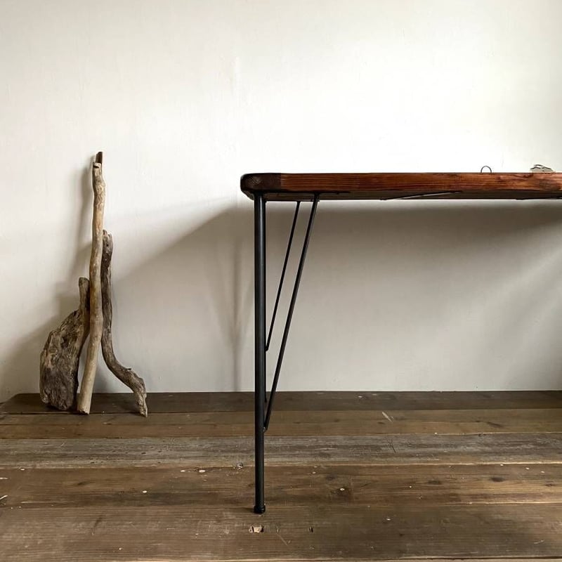古い鉄脚と古材のテーブル　ワークデスク　机　作業台　古家具　古道具 古材 ワークデスク テーブル 作業台 パソコン机 ダイニング