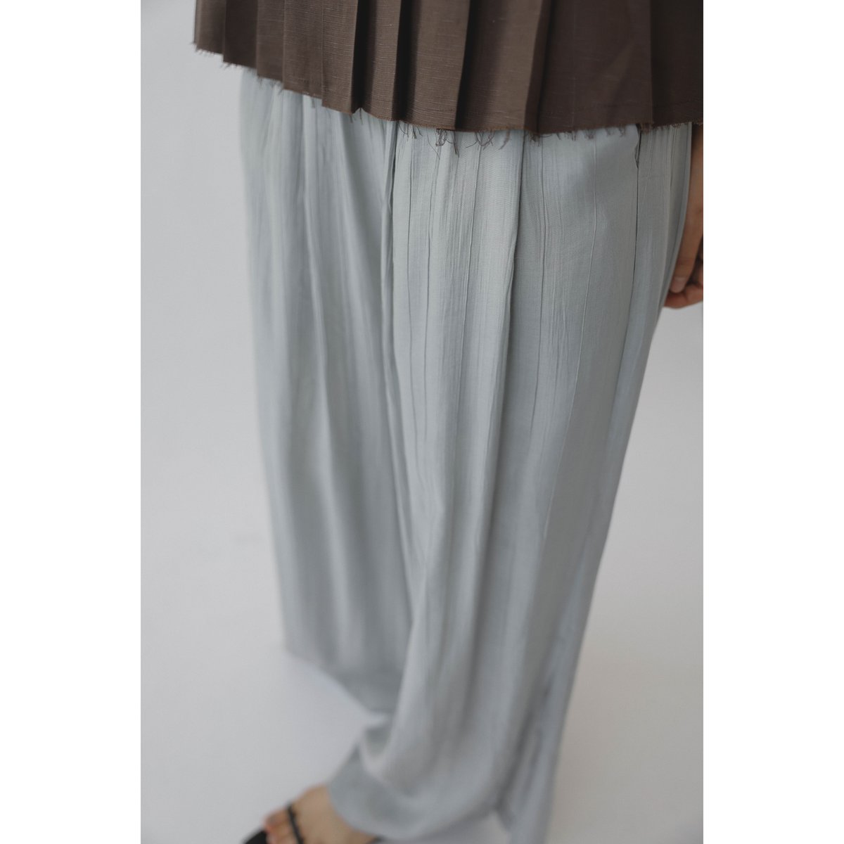 新品♡Na.e Wrinkle Slit Pants Blue Glay Wrinkle Slit Pants | Na.e
