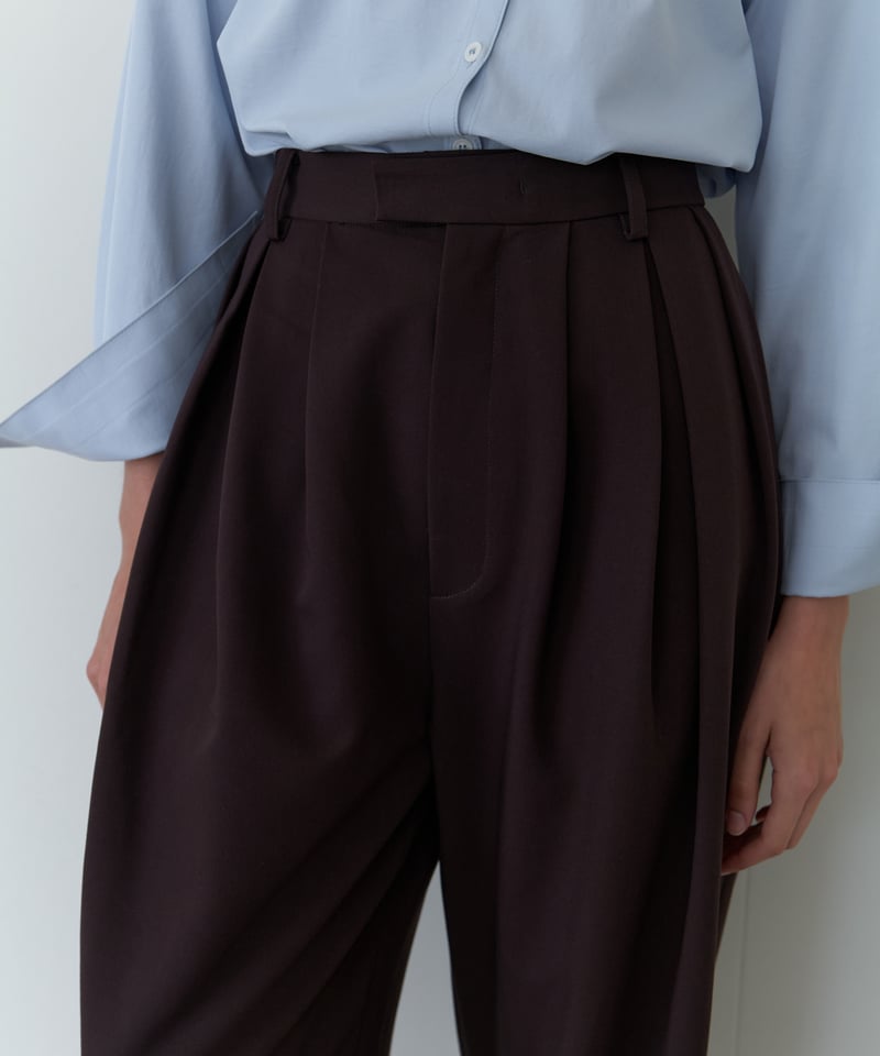 Na.e ナエー　タックテーパードパンツ Tuck Tapered Pants | Na.e