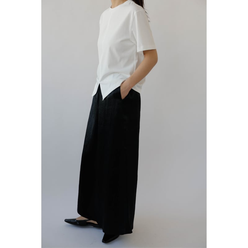 Satin Narrow Skirt | Na.e Satin Narrow Skirt | Na.e