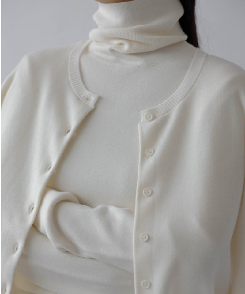 EVER SERIES】Crew Neck Cardigan | Na.e