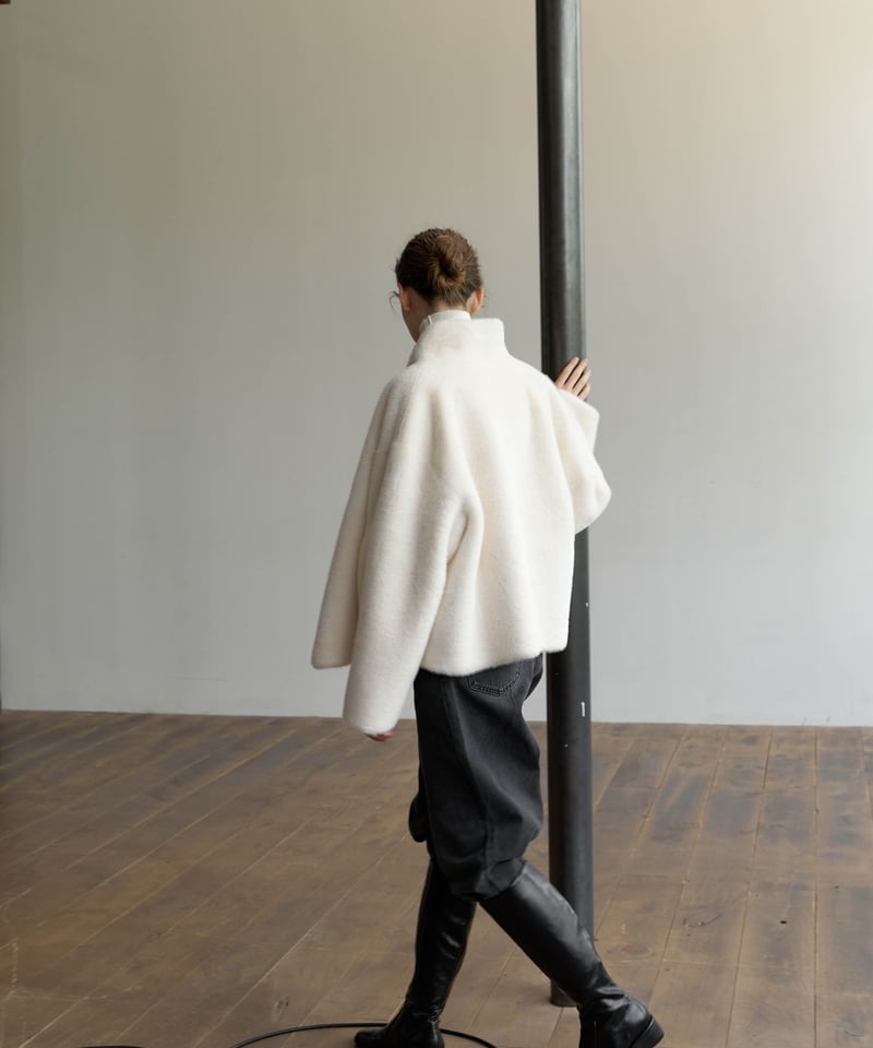 PRE-ORDER]Reversible Fur Coat_White | Na.e