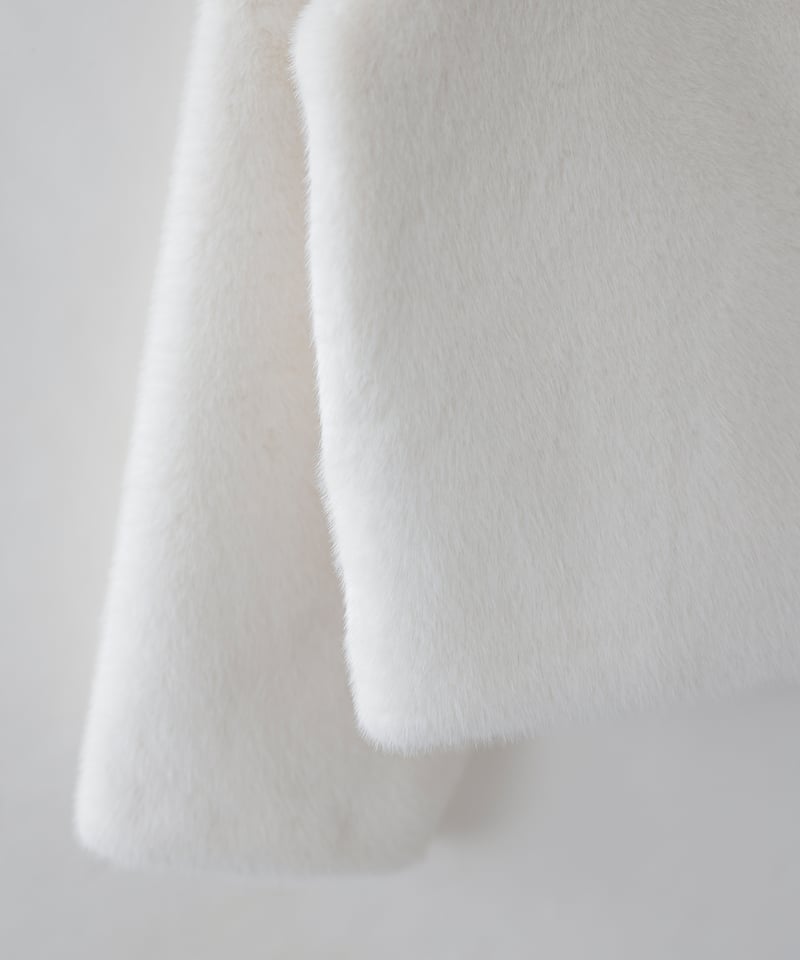 PRE-ORDER]Reversible Fur Coat_White | Na.e