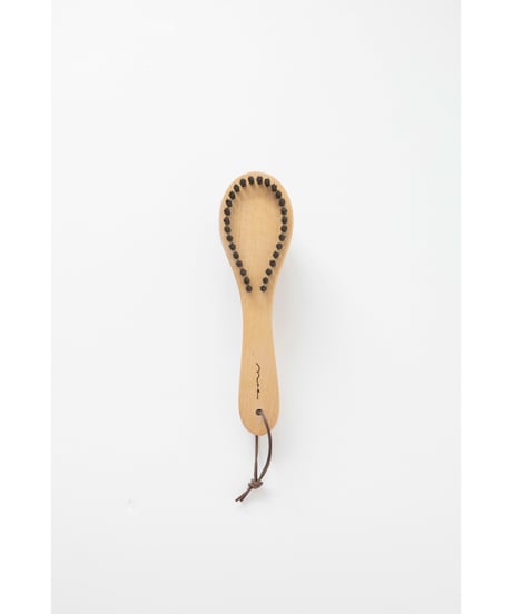 Na.e Brush