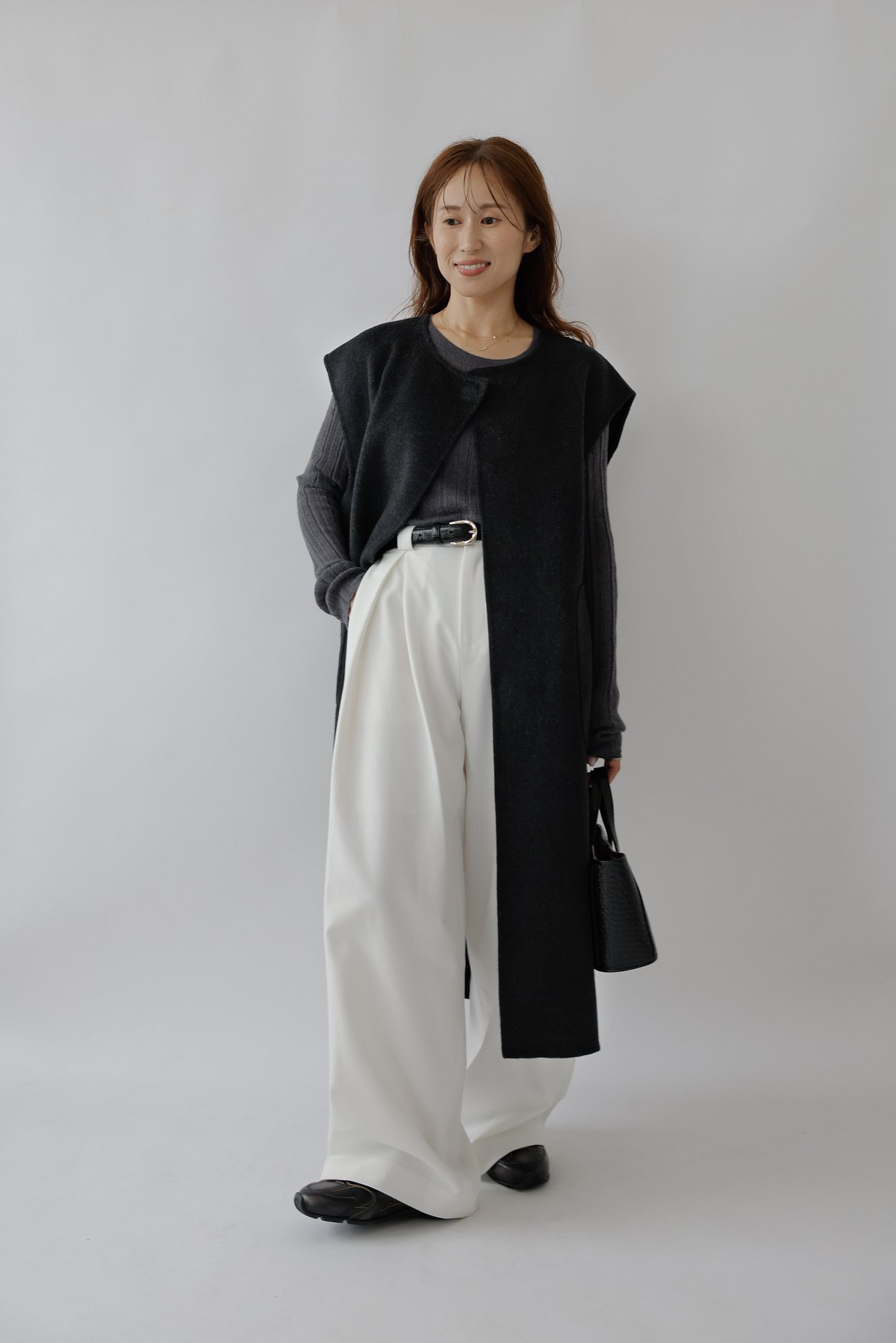 na.e Handmade Wool Gilet ウールジレ　　ナエnae Handmade Wool Gilet_charcoal | Na.e