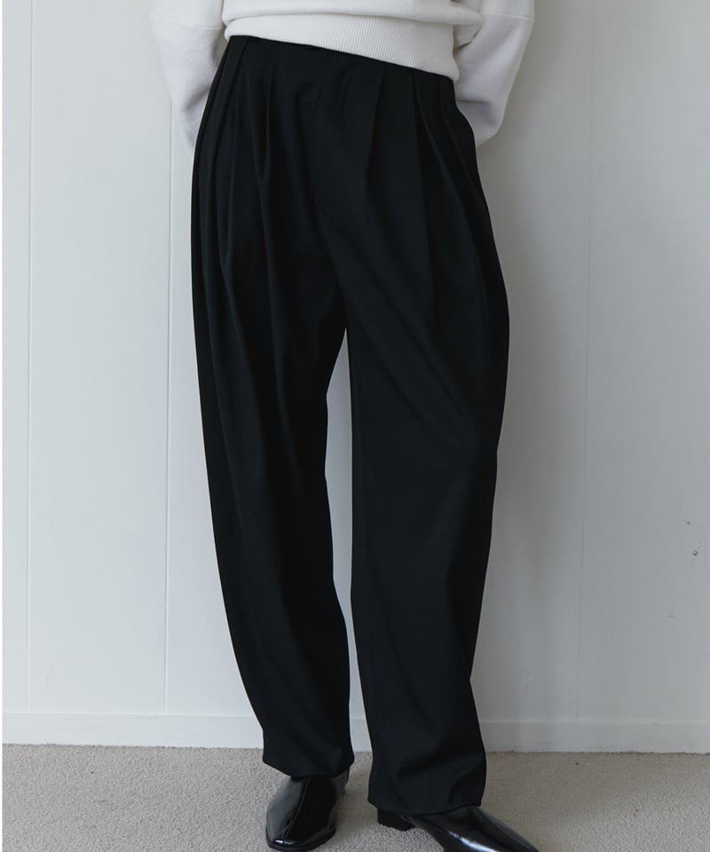 Tuck Tapered Pants | Na.e