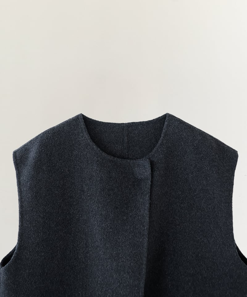 Handmade Wool Gilet_charcoal | Na.e
