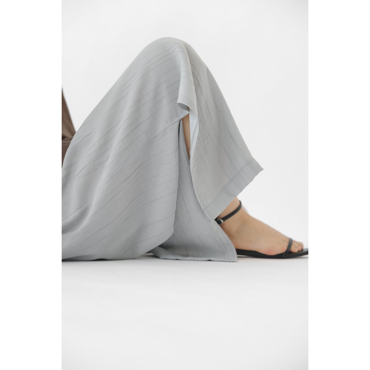 新品♡Na.e Wrinkle Slit Pants Blue Glay New 6236-1 Earl Jean Womens Gray Slit Knee Colored Wash
