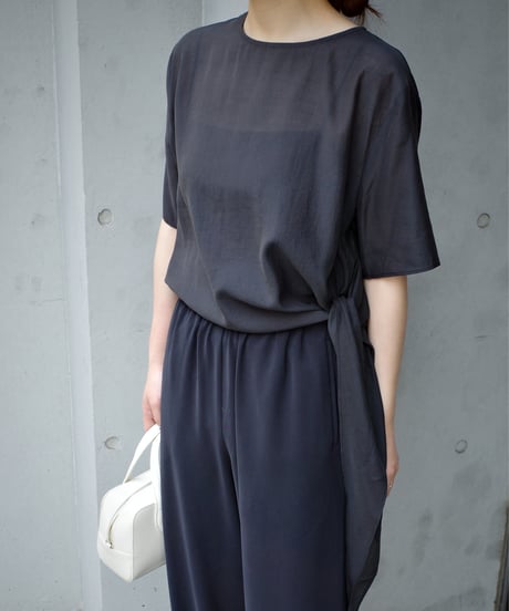 Airy Flow Tops
