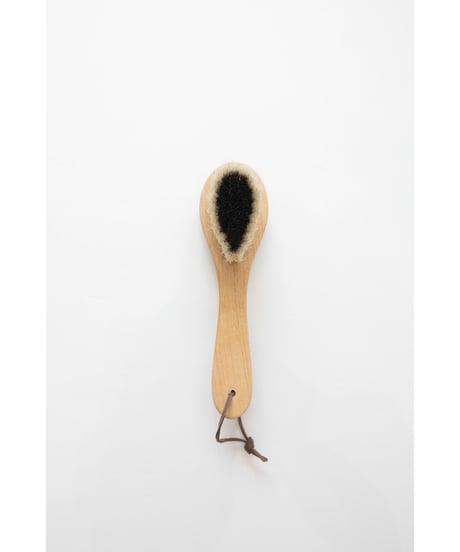 Na.e Brush