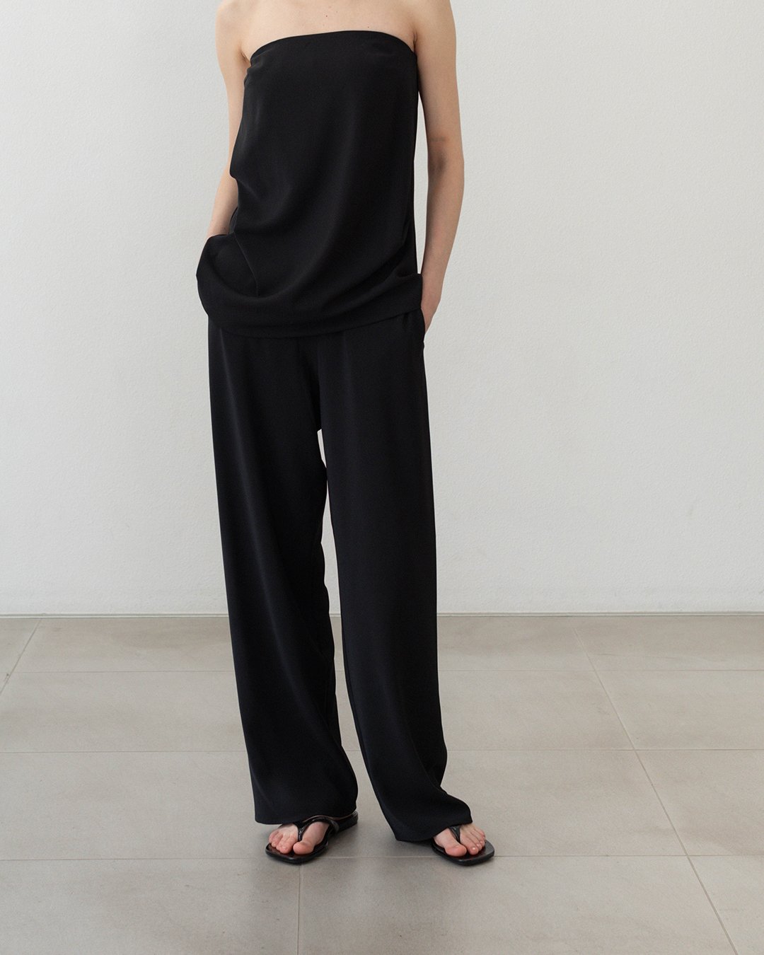 Smooth Pants_Black | Na.e
