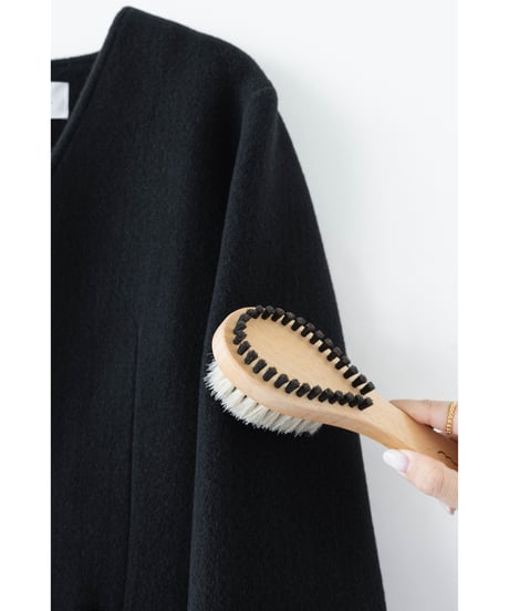 Na.e Brush