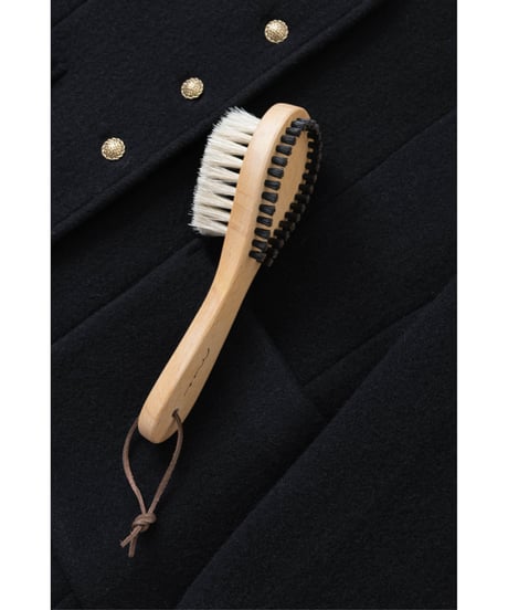 Na.e Brush