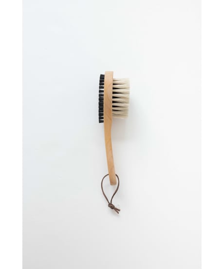 Na.e Brush