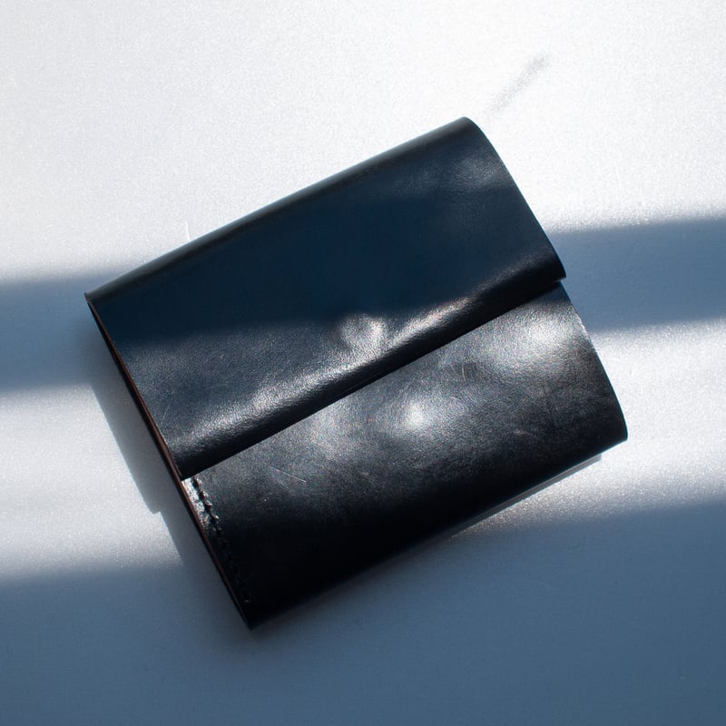 tri fold wallet / bridle black | yojiomi shoes&