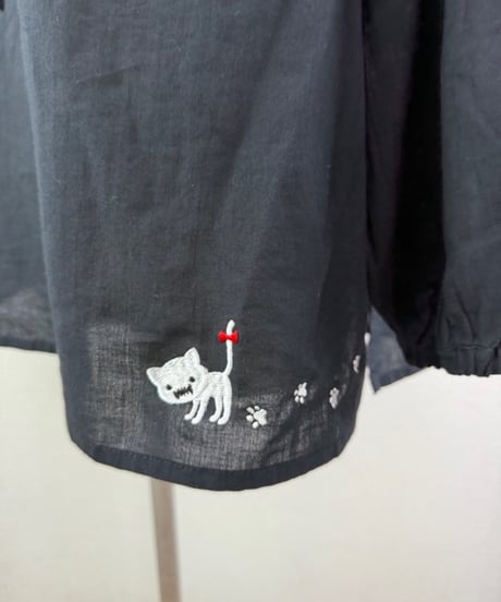 コビニャー刺繍プルオーバー(RE030015-09)