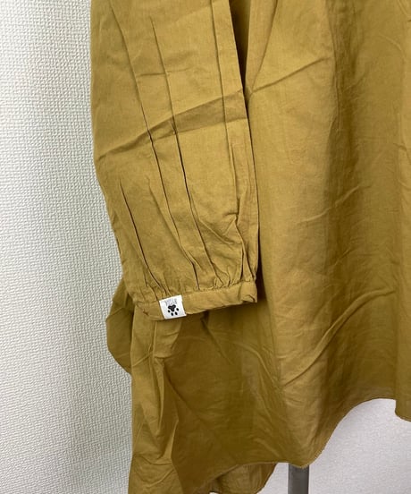ピンタックブラウス(RE013014-82）