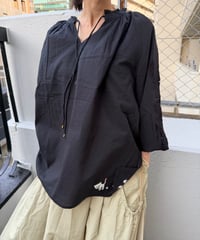 コビニャー刺繍プルオーバー(RE030015-09)