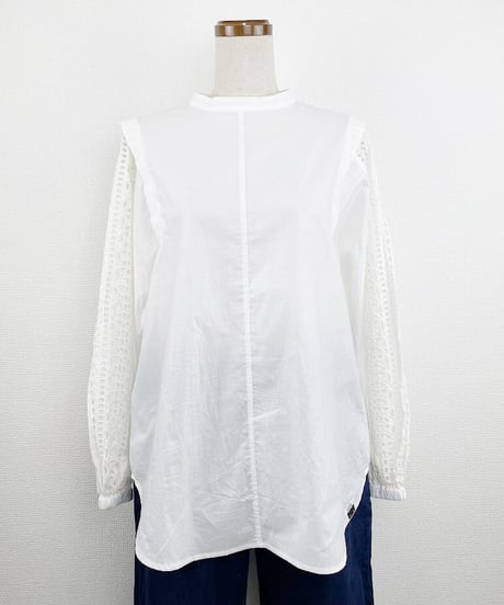 袖刺繡ボリュームスリーブブラウス(RE004008-01)