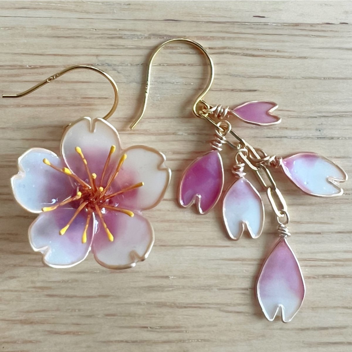 凌霄花(ノウゼンカズラ)ディップアート　ピアスorイヤリング 凌霄花(ノウゼンカズラ)ディップアート ピアスorイヤリング 藤の