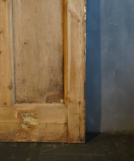 Single door -7-