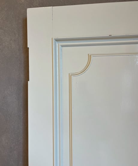 Single door -1-