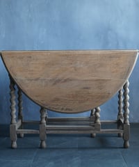 Oval table