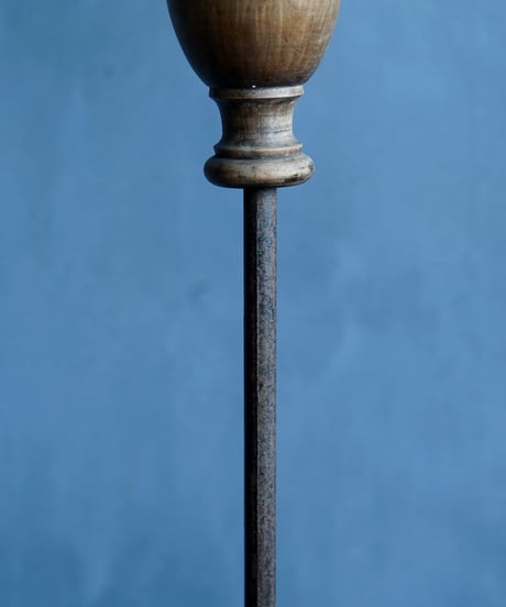 Antique stand object
