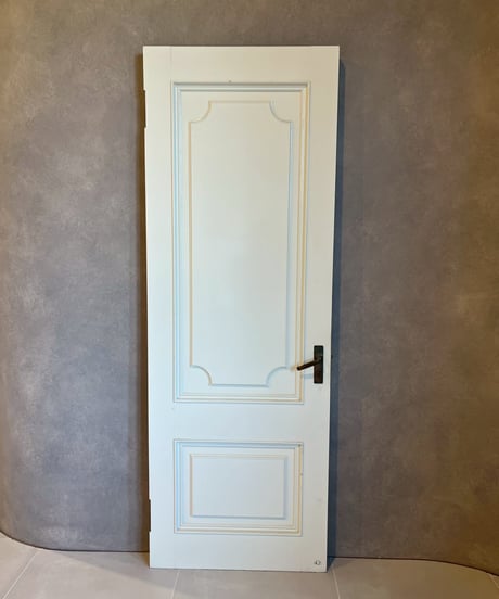 Single door -1-
