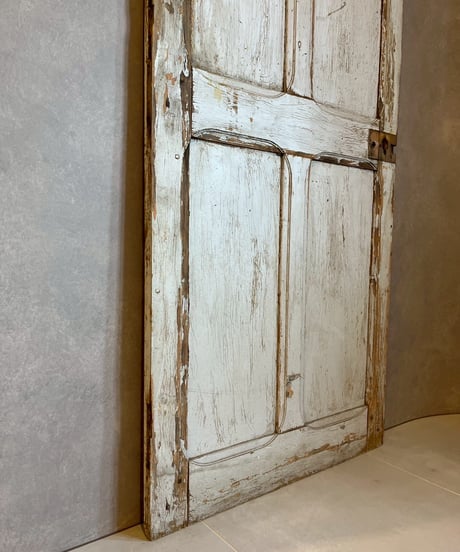 Single door -10-