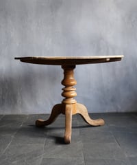Round table