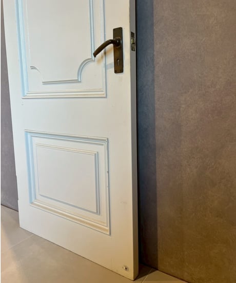 Single door -1-