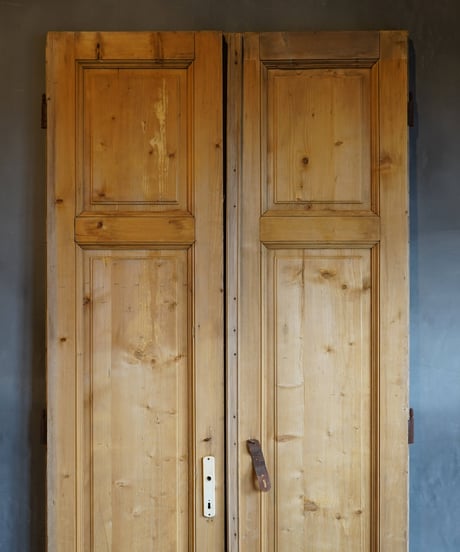 Entrance door