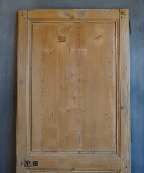 Single door -4-