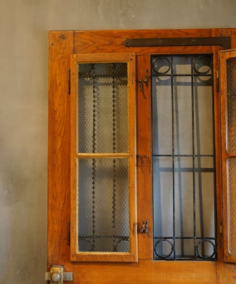 Entrance door