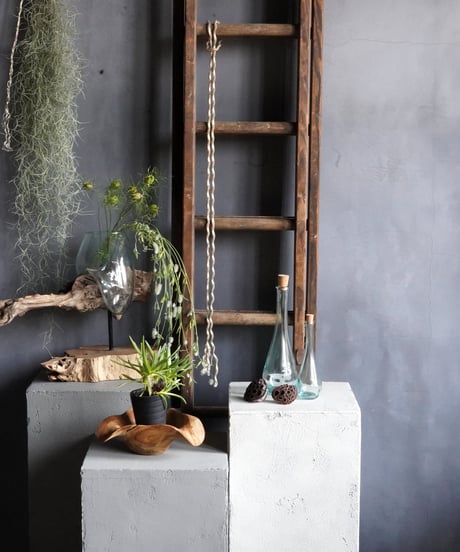 BLA:NC Original display stand(gray)