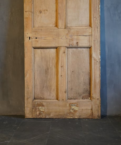 Single door -7-