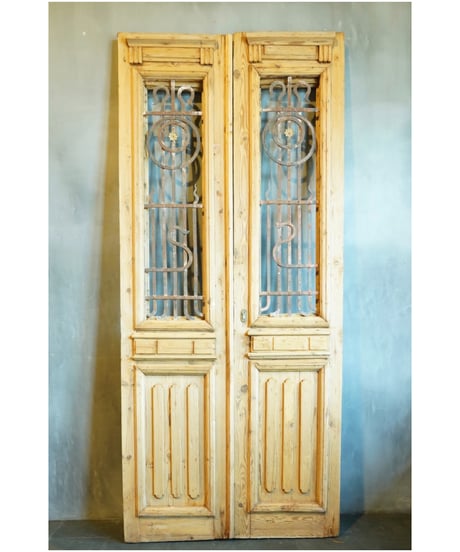 iron lattice door