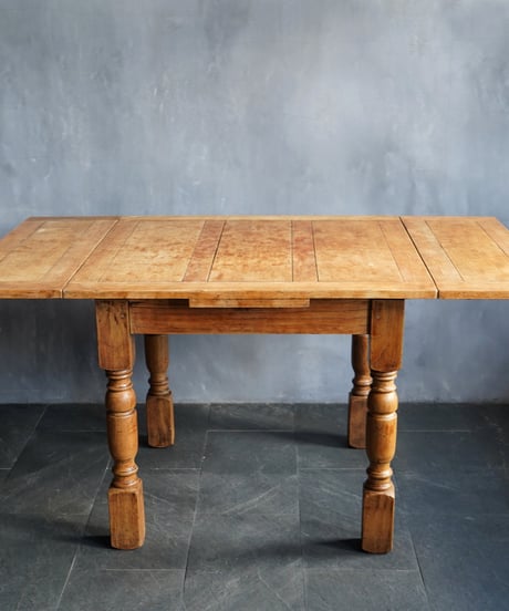 Extension table