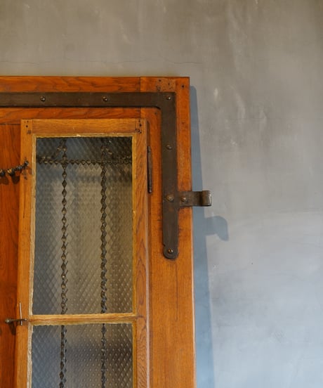 Entrance door