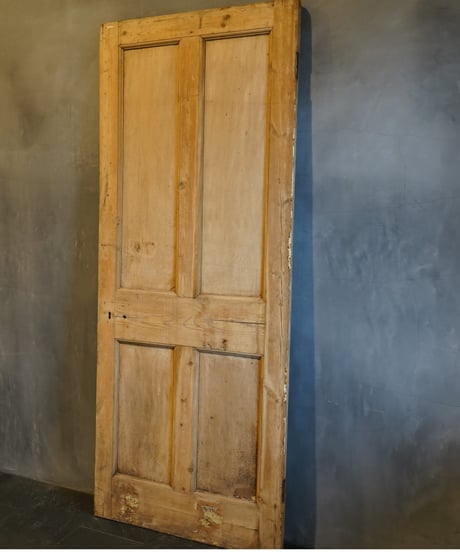 Single door -7-