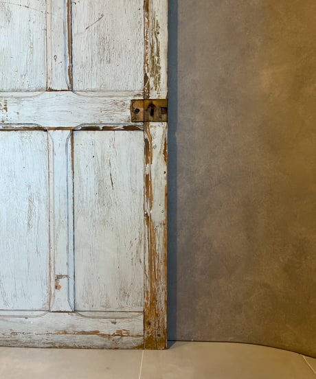 Single door -10-