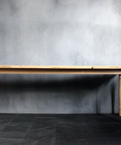 BLA:NC Pyura table leg base
