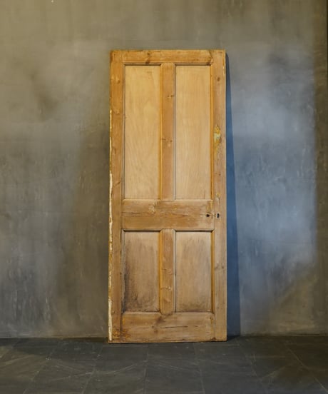 Single door -7-